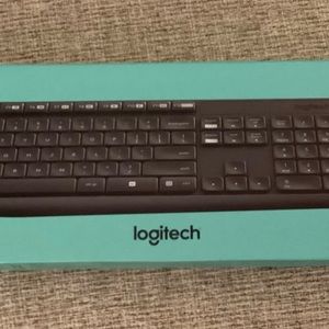 Wireless keyboard and mouse combo